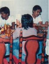 Razak, Husin
& Bob:celebrate kat Restoran Ibu 